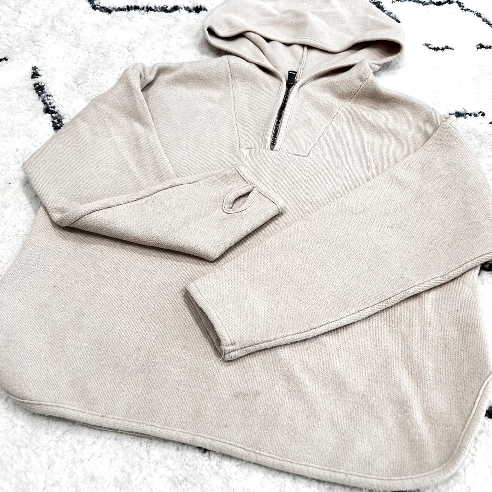 Zara Pullover Hoodie